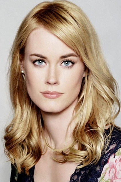 Abigail Hawk oyuncu görseli