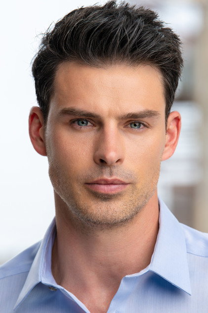 Adam Gregory oyuncu görseli