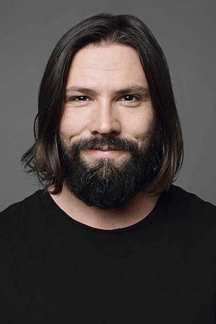 Adrian Collins oyuncu görseli
