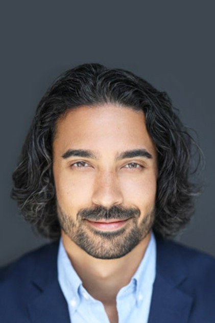 Adrian Persad oyuncu görseli