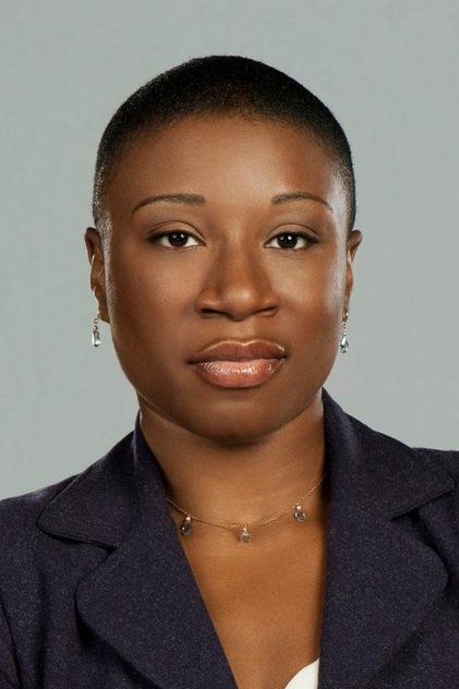 Aisha Hinds oyuncu görseli