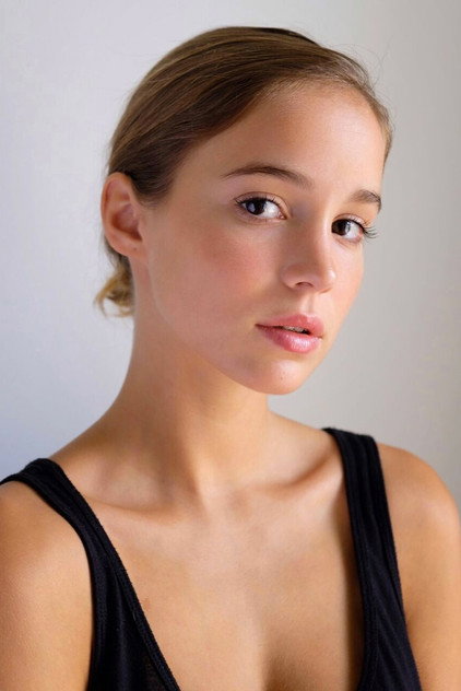 Alba Baptista oyuncu görseli