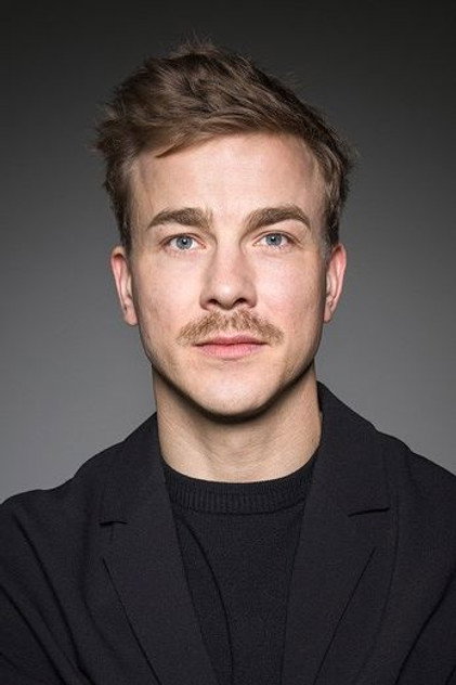 Albrecht Schuch oyuncu görseli
