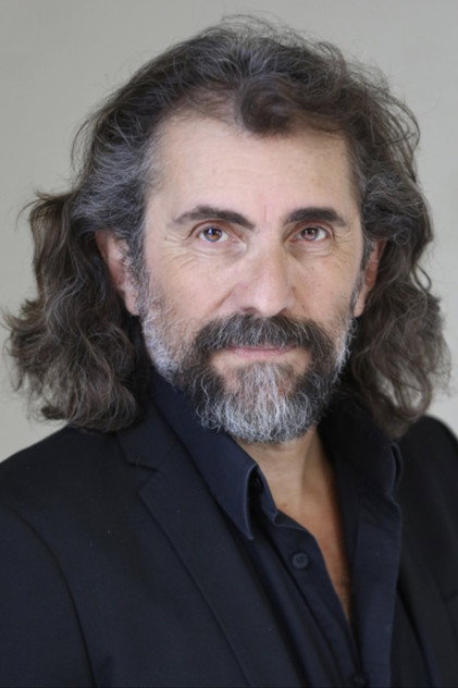 Alex Veadov oyuncu görseli