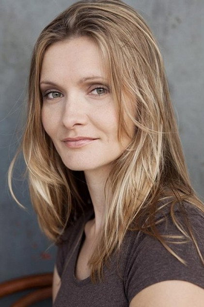 Alexandra Finder oyuncu görseli