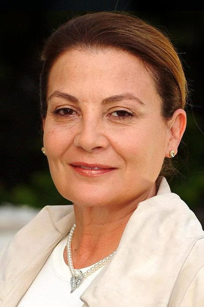 Aliye Uzunatağan oyuncu görseli