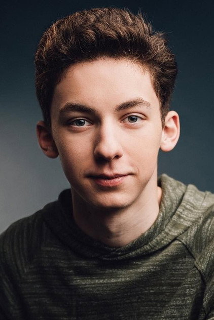 Andrew Barth Feldman oyuncu görseli