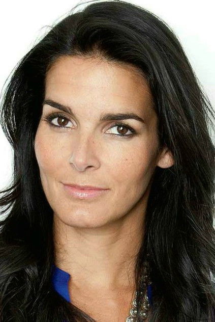 Angie Harmon oyuncu görseli