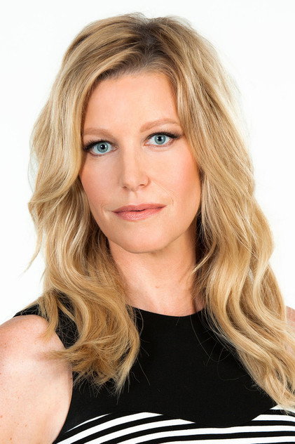 Anna Gunn oyuncu görseli