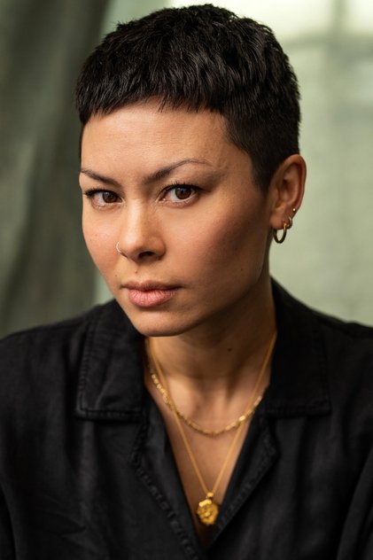 Anna Leong Brophy oyuncu görseli