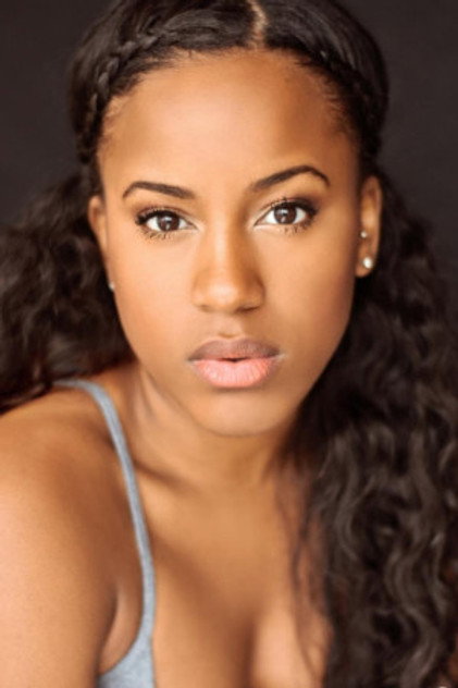 Asha Bromfield oyuncu görseli
