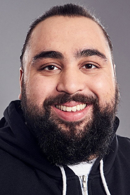 Asim Chaudhry oyuncu görseli