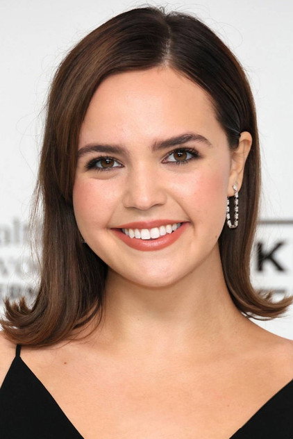 Bailee Madison oyuncu görseli