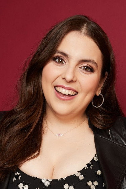 Beanie Feldstein oyuncu görseli