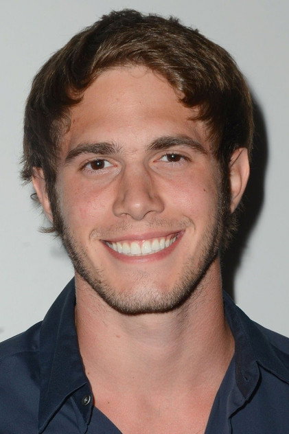 Blake Jenner oyuncu görseli