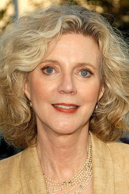 Blythe Danner oyuncu görseli