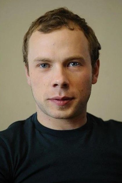 Brendan Fletcher oyuncu görseli