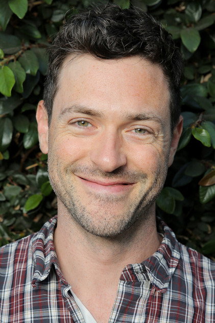 Brendan Hines oyuncu görseli