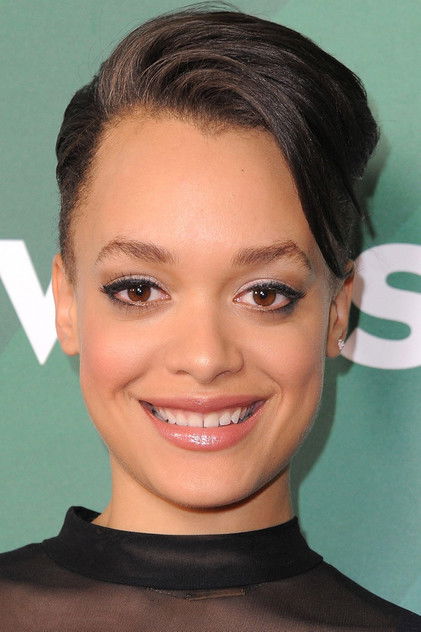 Britne Oldford oyuncu görseli