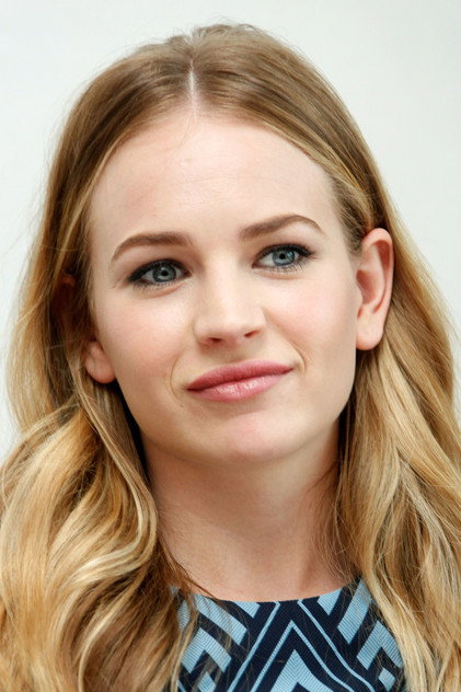 Britt Robertson oyuncu görseli