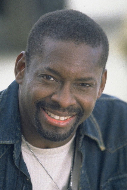 Bruce A. Young oyuncu görseli