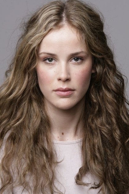 Carla Juri oyuncu görseli