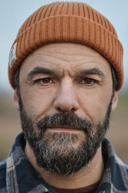 Casper Crump oyuncu görseli