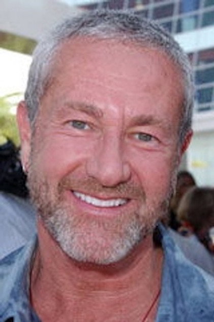Charlie Adler oyuncu görseli