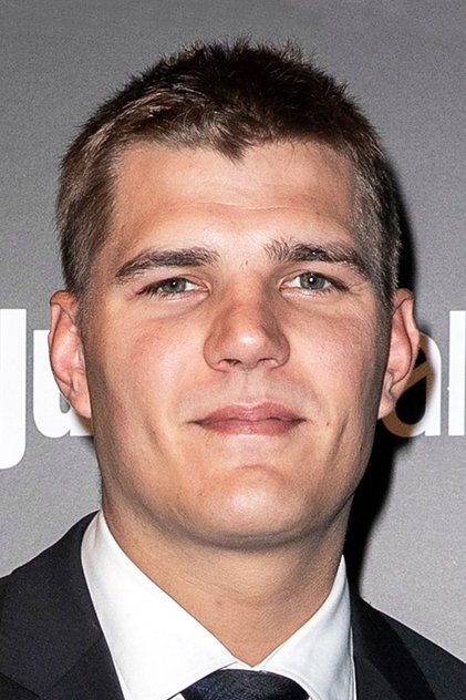 Chris Zylka oyuncu görseli