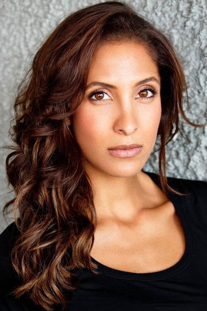 Christel Khalil oyuncu görseli