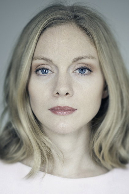 Christina Cole oyuncu görseli
