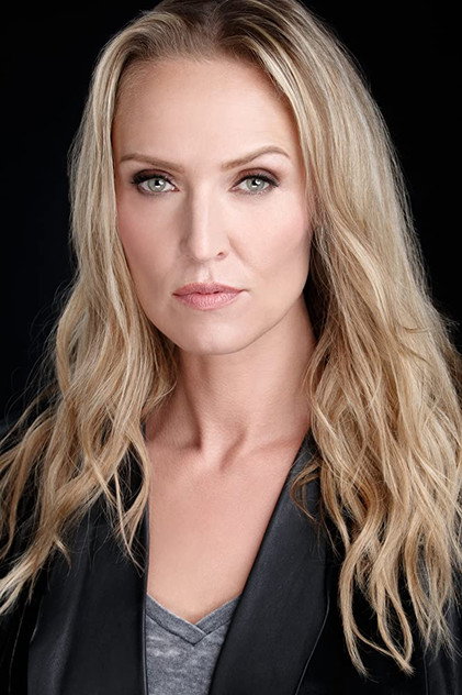 Claire Smithies oyuncu görseli