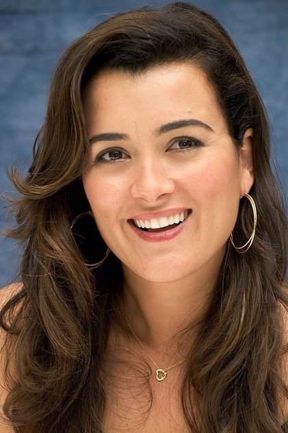 Cote De Pablo oyuncu görseli