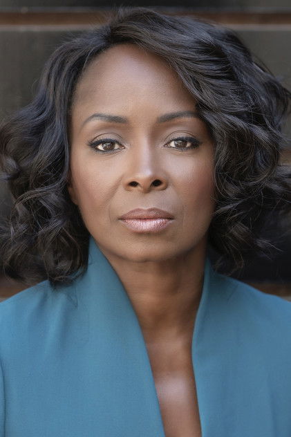 Crystal R. Fox oyuncu görseli