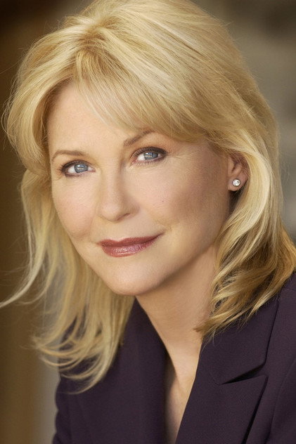 Dee Wallace oyuncu görseli