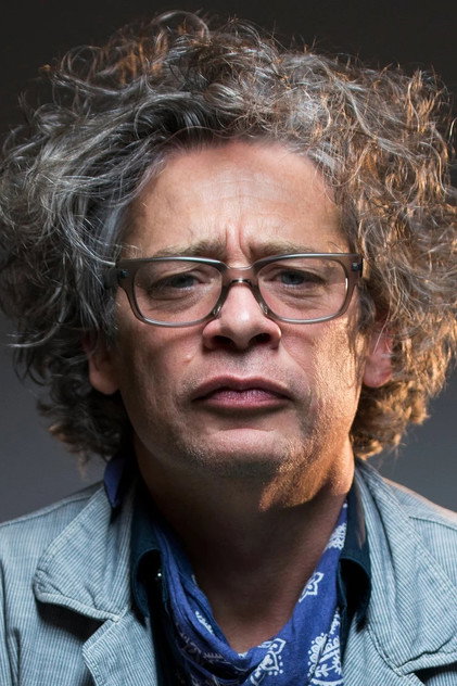 Dexter Fletcher oyuncu görseli