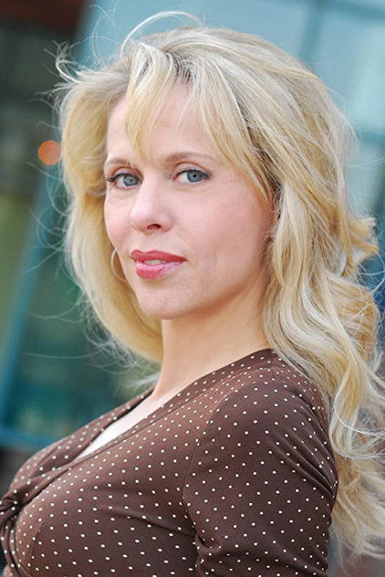 Dina Morrone oyuncu görseli