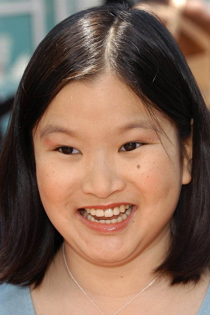 Dionne Quan oyuncu görseli
