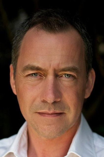 Dominic Mafham oyuncu görseli