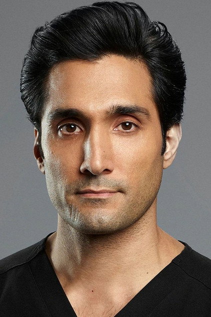 Dominic Rains oyuncu görseli
