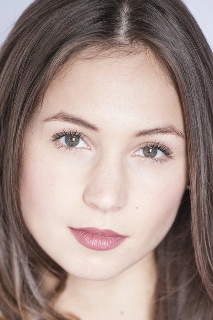 Dominique Provost-Chalkley oyuncu görseli