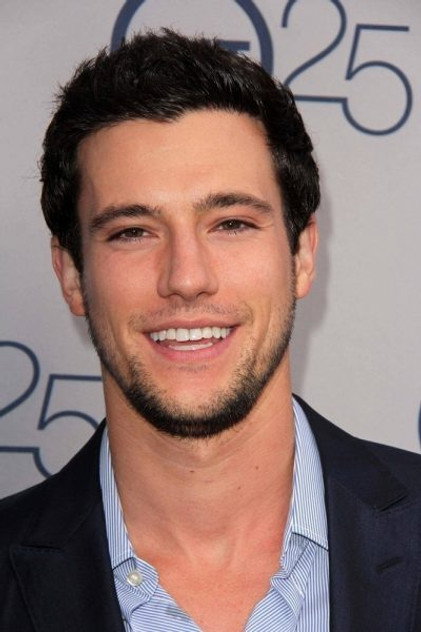 Drew Roy oyuncu görseli