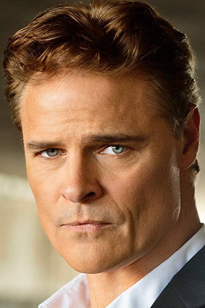 Dylan Neal oyuncu görseli