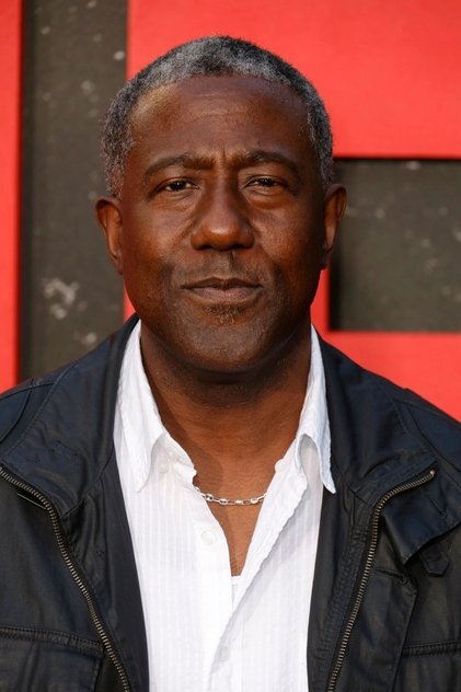 E. Roger Mitchell oyuncu görseli
