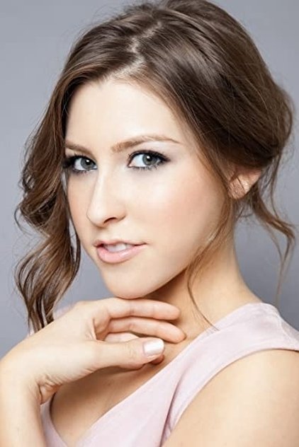 Eden Sher oyuncu görseli