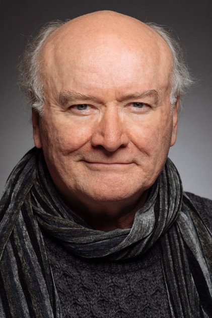 Edward James Hyland oyuncu görseli
