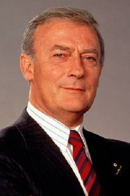 Edward Woodward oyuncu görseli