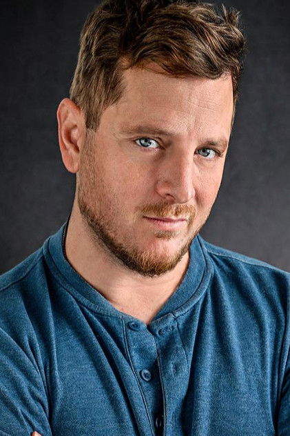 Elias Toufexis oyuncu görseli