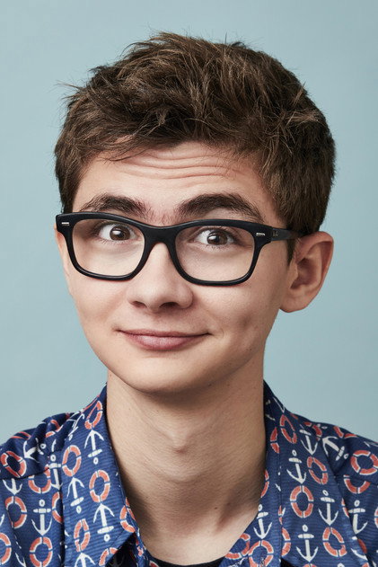 Elliott Fullam oyuncu görseli