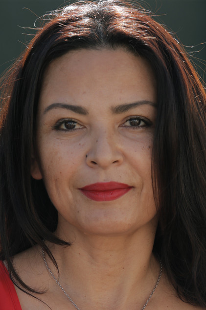 Elpidia Carrillo oyuncu görseli